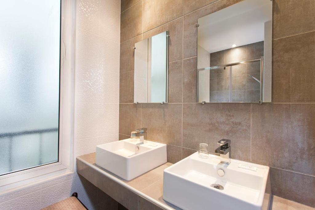Hotel Des Pavillons Párizs Szoba fotó